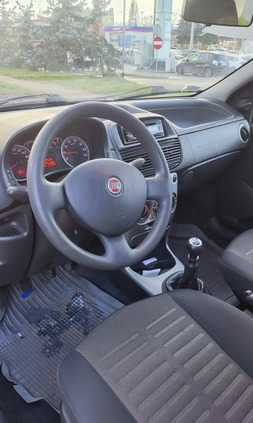 Fiat Punto cena 8499 przebieg: 224534, rok produkcji 2010 z Łódź małe 137